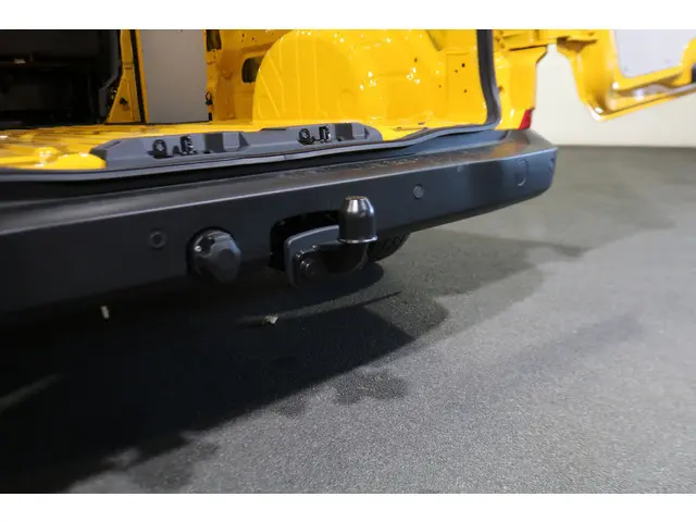 Ford E-Transit Custom