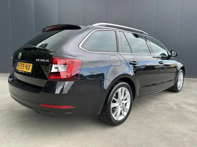 ŠKODA Octavia Combi 1.0 TSI Greentech Business Edition NAVI CRUISE ECC LMV