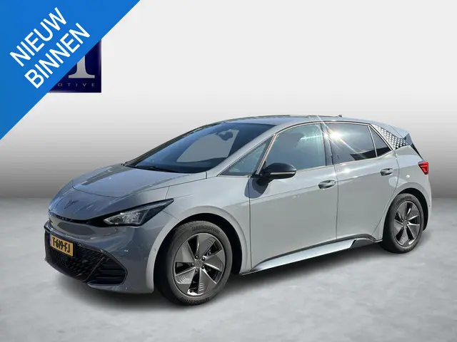 CUPRA Born Essential 62 kWh VAN € 24.900,- VOOR € 21.770,- UW LENTEVOORDEEL € 3.130,-! | SOH 91% |WA...