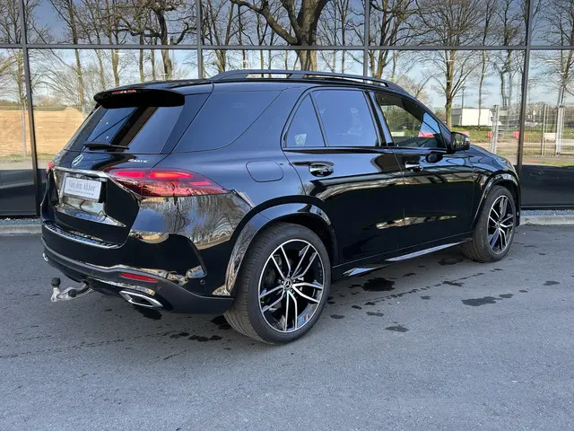 Mercedes-Benz GLE 400e 4Matic AMG // Luchtvering // Trekhaak 3300kg // Head-up // Multi Contour stoe...