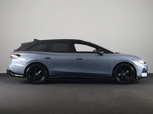 Volkswagen ID.7 Tourer Limited Edition Plus 77 kWh accu 210 kW / 286 PK V 360 Camera | Stoelverwarmi...