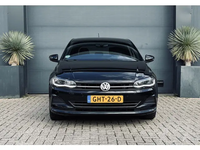 Volkswagen Polo 1.0 TSI Highline Business R