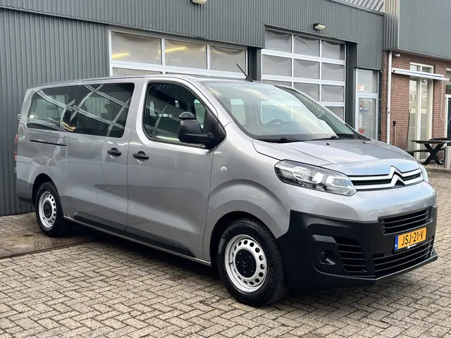 Citroën Jumpy 1.5 BlueHDi XL Marge BTW en BPM vrij!! Airco Cruise controle Trekhaak 2500kg Navigatiesysteem Personenvervoer 8-Persoons Parkeerhulp achter Apple carplay 1e eigenaar Euro 6 Bpm en Btw vrij voor particulier