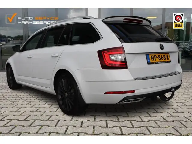 ŠKODA Octavia Combi 1.0 TSI Greentech Style Business | Pano | Trekhaak | Winter Pakket |