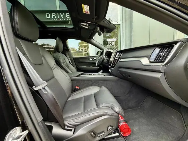 Volvo XC60 2.0 T8 455 PK Plug-in hybrid AWD Ultra Black Ed. |Pano|H/K|Leer|Massage|Ventilatie|