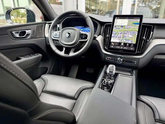 Volvo XC60 2.0 T8 455 PK Plug-in hybrid AWD Ultra Black Ed. |Pano|H/K|Leer|Massage|Ventilatie|