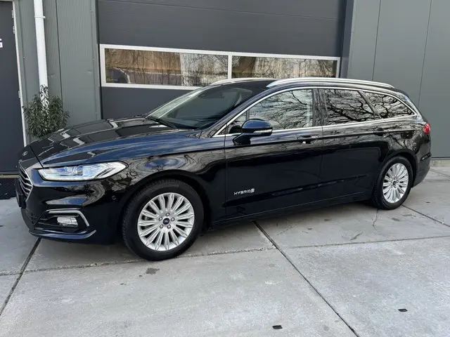 Ford Mondeo Wagon 2.0 140pk IVCT HEV Titanium Automaat Navigatie Trekhaak Assistentie pakket