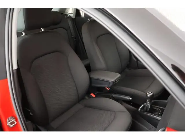 Audi A1 Sportback 1.2 TFSI 86pk Admired Cruise Control Bluetooth