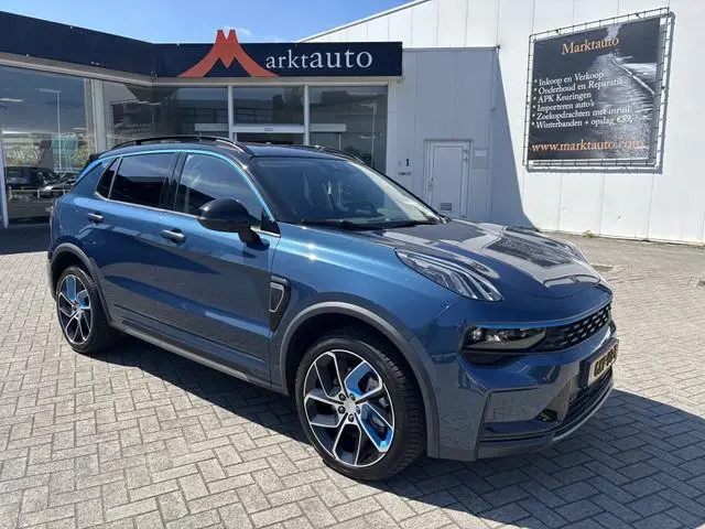 Lynk & Co 01 Panorama Camera Carplay Stoelver 1.5