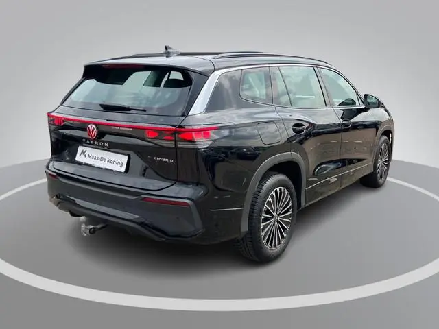Volkswagen Tayron 1.5eHybrid 150kW/204PK Life Edition DSG · Trekhaak · Camera · Stoel- & stuurverwar...
