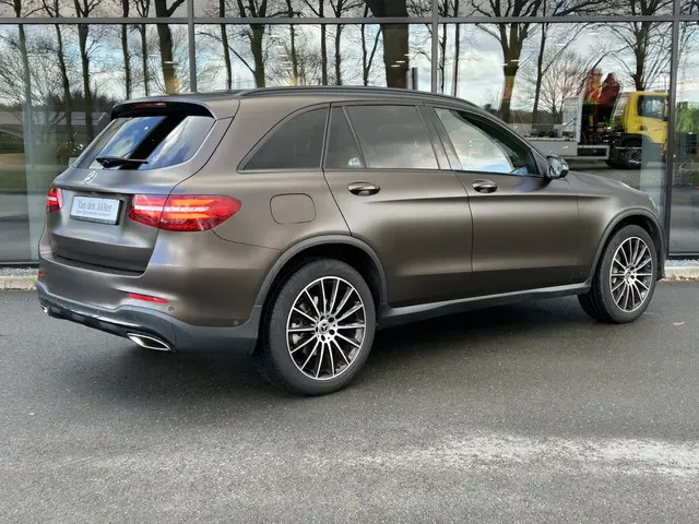 Mercedes-Benz GLC-klasse 250 4Matic // Mat Bruin // Memory // Panoramadak // Burmester // Distronic...