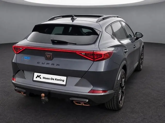 CUPRA Formentor 1.4TSIe-Hybrid 180kW/245PK VZ · Panoramadak · Trekhaak · Apple/Android Car Play · Ca...