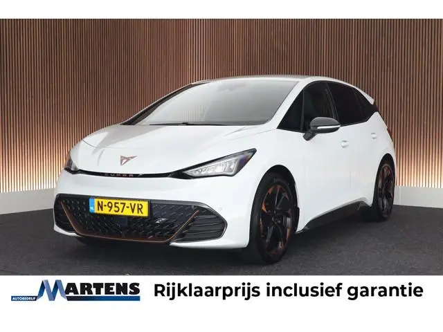 CUPRA Born Performance One 204pk 62 kWh Keyless Stoelverwarming Camera Navigatie ACC