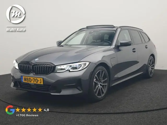 BMW 3-serie Touring 330e PHEV 293pk Dealer O.H. | Panodak | Adaptive Cruise | Head Up | 360 Camera |...