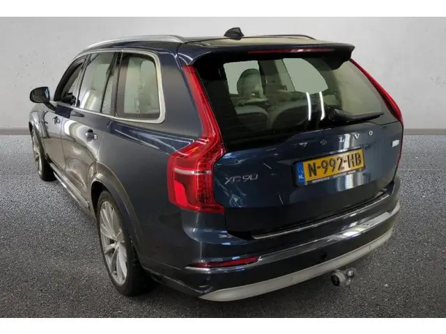 Volvo XC90 2.0 T8 AWD Inscription Exclusive / Bowers & Wilkins audio / Luchtvering / Pdc+Camera / Trekhaak / Apk 10-2027