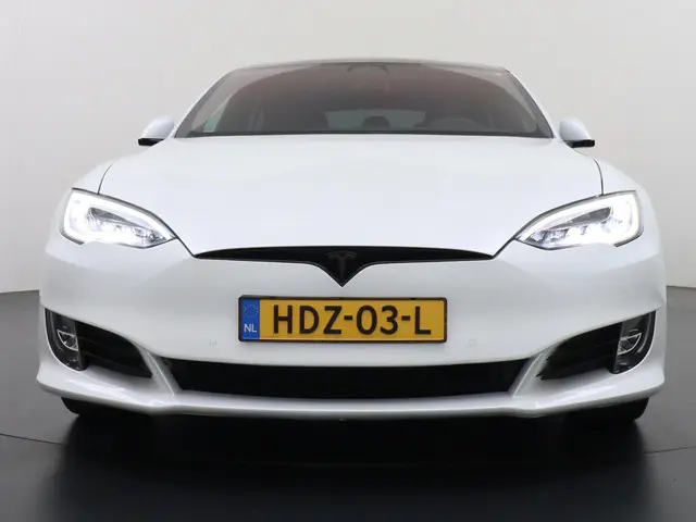 Tesla Model S Long Range RAVEN SOH 89%| FULL SELF DRIVE AUTOPILOT l STOEL + STUUR VERWARMING  | PANO...