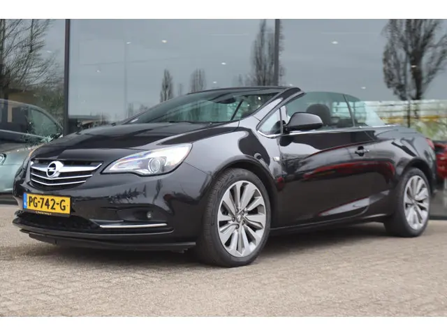 OPEL CASCADA 1.6 TURBO 170PK AUT. INNOVATION | TREKHAAK AFNEEMBAAR | STOEL- STUURVERW. | NAVI