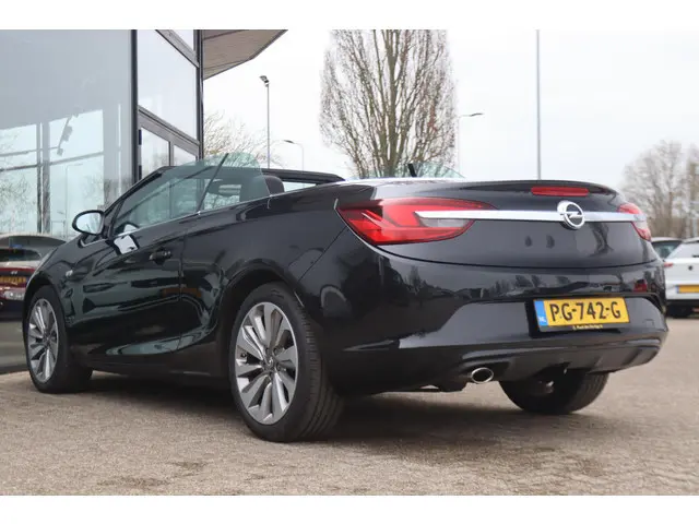 Opel Cascada