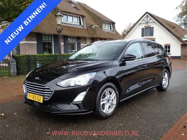 Ford Focus Wagon 1.0 EcoBoost STUUR + STOELVERWARMING / CAMERA / CARPLAY / NAVI