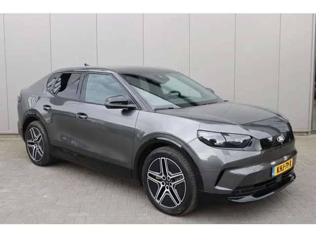 Ford Capri Premium Extended Range 340PK AWD 79 kWh Pano-dak/Adaptive-cruise/360camera/Stoelverwaming