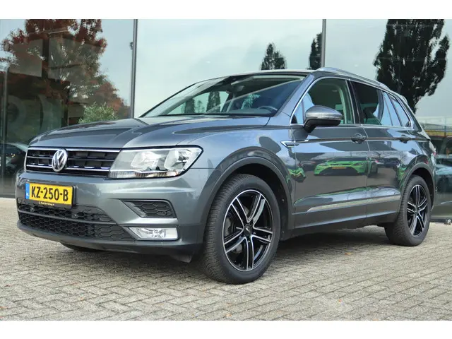 VOLKSWAGEN TIGUAN 1.4 TSI CONNECTED SERIES | TREKHAAK | CARPLAY | CRUISE | CLIMATE | PRIVACY | PDC