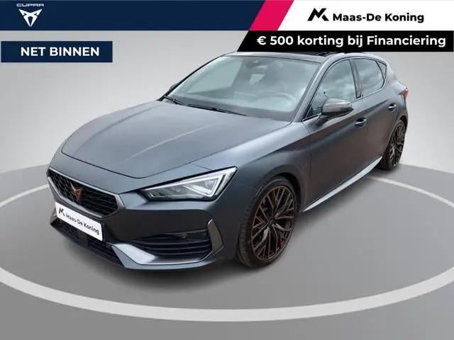 CUPRA Leon 1.4e-Hybrid 180kW/245PK VZ · Leder kuipstoelen · Panoramadak · Navigatie · Camera ·