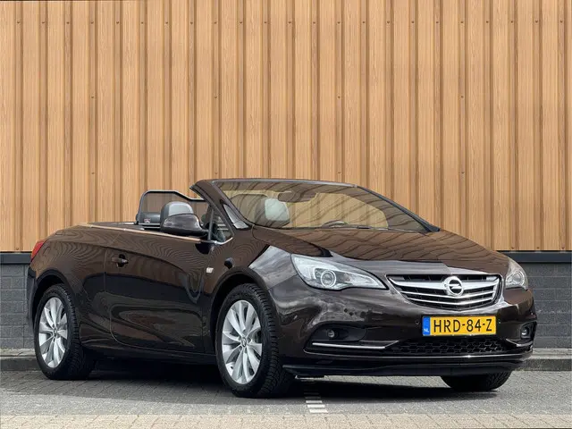 Opel Cascada 1.6 Turbo Innovation | 170 PK! | Automaat | Stoelverwarming | Parkeersensoren | Navigat...