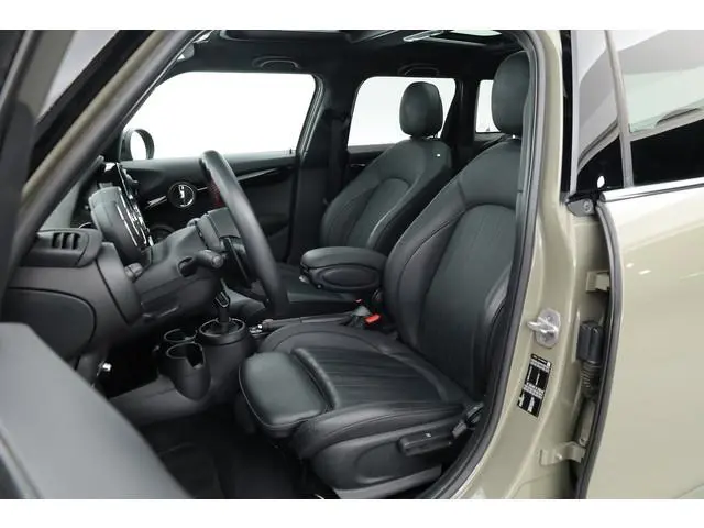 MINI Cooper S Hammersmith  - Orig. NL | Rijklaar! | Rijklaar! | Pano | HUD | JCW Pakket | Harman Kar...