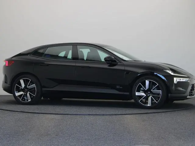 Polestar 4