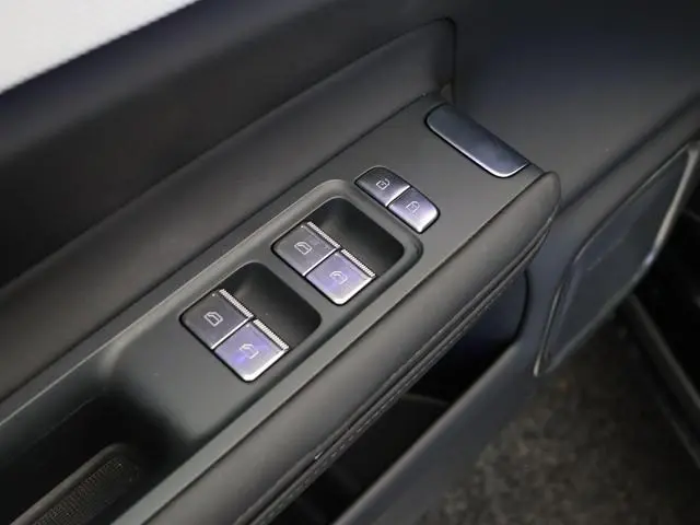 Polestar 4