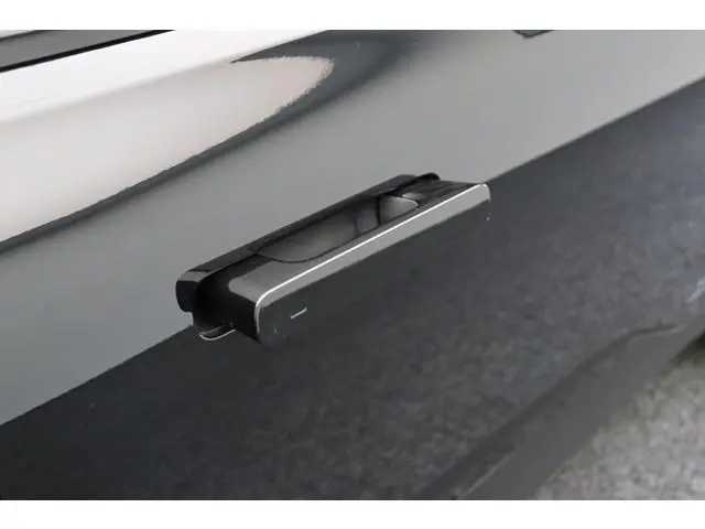Polestar 4