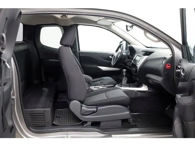 Nissan Navara 2.3 dCi 164pk N-Connecta King Cab 4x4 Camera/Navi/Trekhaak 3500kg 08-2020