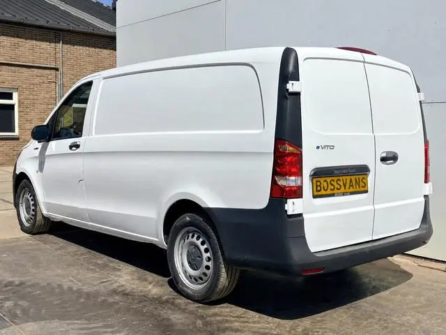 Mercedes-Benz eVito 112 66kWh L2 Elektrisch 95.8% (SOH) 280-WLTP 80kw Snelladen Climate Control Crui...
