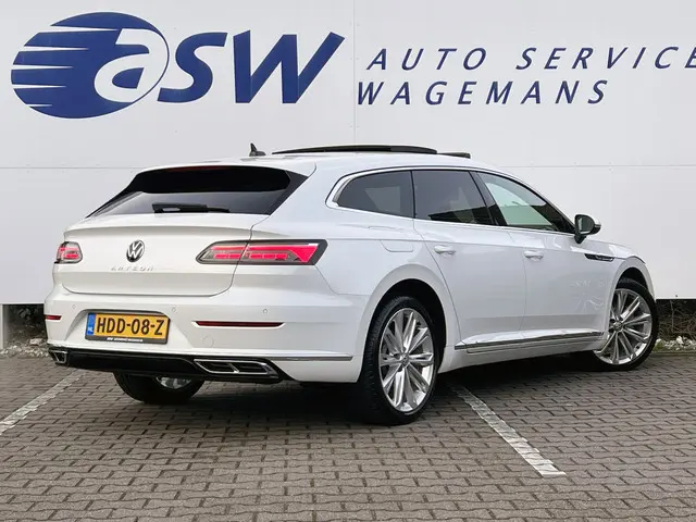 Volkswagen Arteon Shooting Brake 1.4 TSI eHybrid R-Line | Trekhaak | Pano | Matrix LED | ACC
