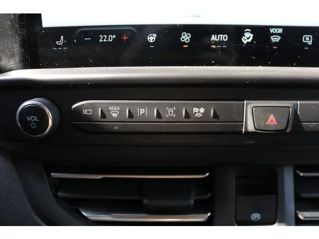 Ford E-Transit Custom