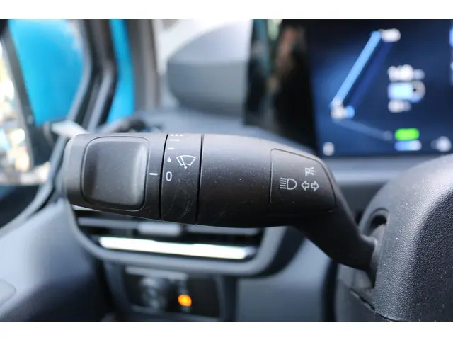 Ford E-Transit Custom