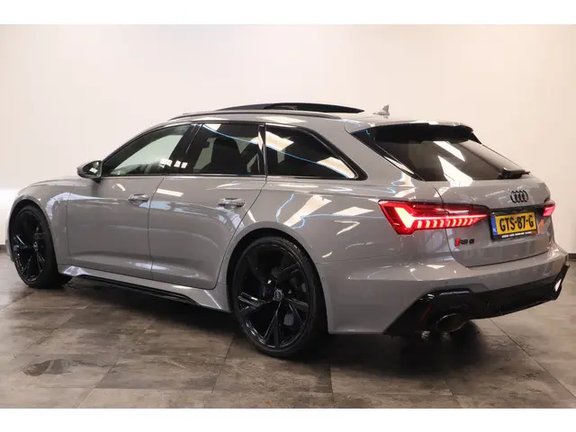 Audi A6 Avant RS 6 TFSI Quattro Keramisch Leder Panoramadak 4WS Nardo B&O!