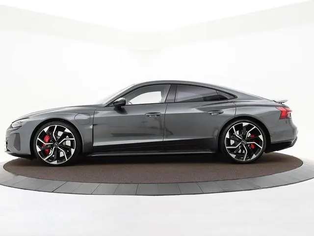 Audi e-tron GT