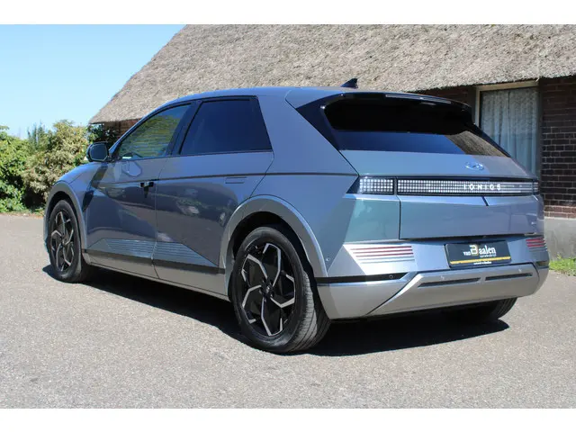 Hyundai IONIQ 5 Connect+ AWD 77.4 kWh SOh 96,5% LEER NAVI STOELKOEL 87000KM!!!