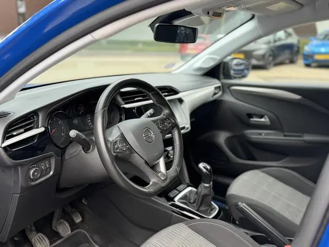 Opel Corsa 1.2 Edition Sport VAN €13.900,- VOOR €12.440,- | UW HERFSTVOORDEEL: €1.460,- | CAMERA | A...
