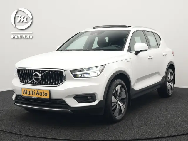 Volvo XC40 T4 Recharge Inscription 211pk Dealer O.H PHEV | Panodak | Adaptive Cruise | Apple Carplay | Stoelen & Stuur Verwarmd | Camera | Navigatie | Keyless | Virtual |  DAB |