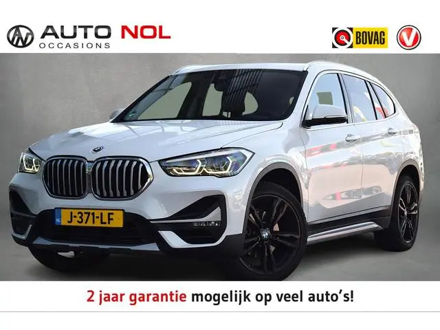BMW X1 sDrive18i High Executive | Trekhaak | Half Leer | HUD | Climate