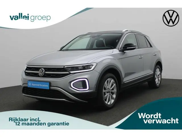 Volkswagen T-Roc 1.0 TSI 110 pk Style | Navigatie | Stoelverwarming | Parkeersensoren voor/achter |...