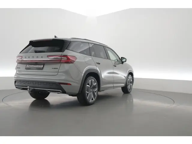 ŠKODA Kodiaq 1.5 TSI MHEV Sportline Business 7p | Rijklaar! | S/K-Dak | E-Trekhaak | Memory | Stuur-...