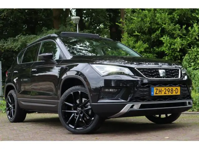 SEAT Ateca 1.0 EcoTSI Style Business Intense | Panoramadak | Camera | Digitaal dashboard |