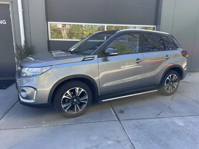 Suzuki Vitara 1.4 Boosterjet Style Smart Hybrid Automaat Navigatie Camera Trekhaak Assistentie pakke...
