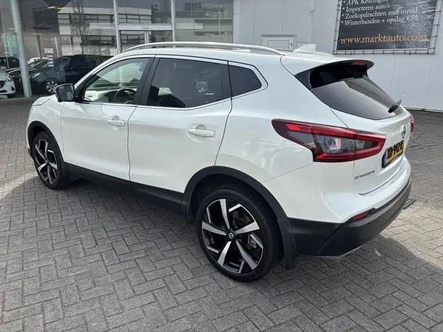 Nissan Qashqai 1.2 Tekna + Panorama Camera Leder Stoelverwarming