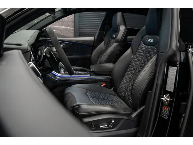 Audi Q8 4.0 TFSI RS Q8 quattro Performance *Achteras-besturing / Standkachel / Panorama / Bang & Olu...