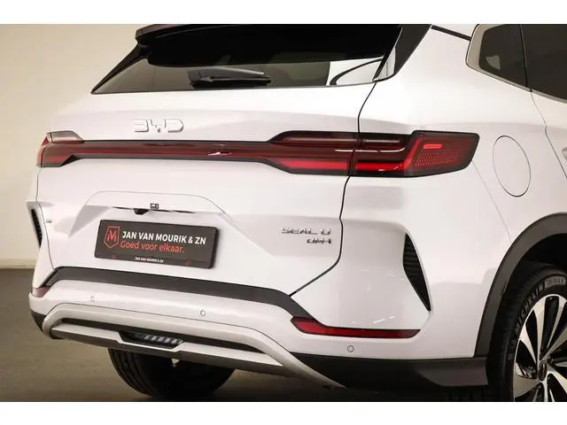 BYD SEAL U