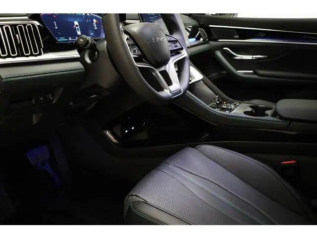 BYD SEAL U